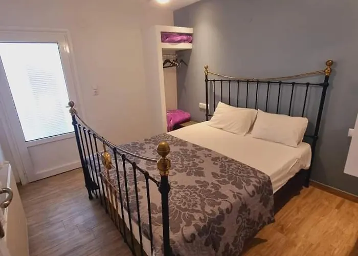 度假居 Traditional Mama House 斯卡拉索提罗斯